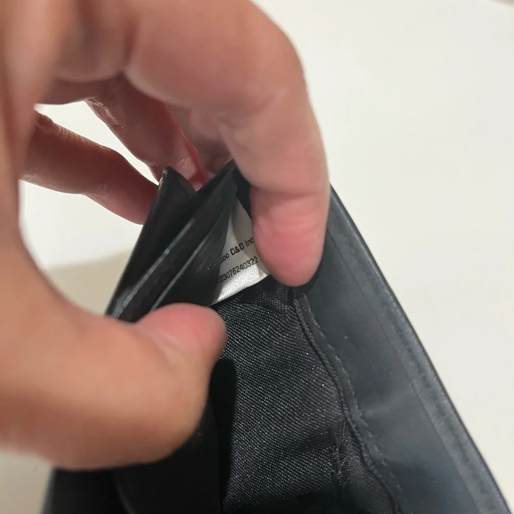 MCM BLACK VISETOS MEN’S WALLET - Picture 13 of 14